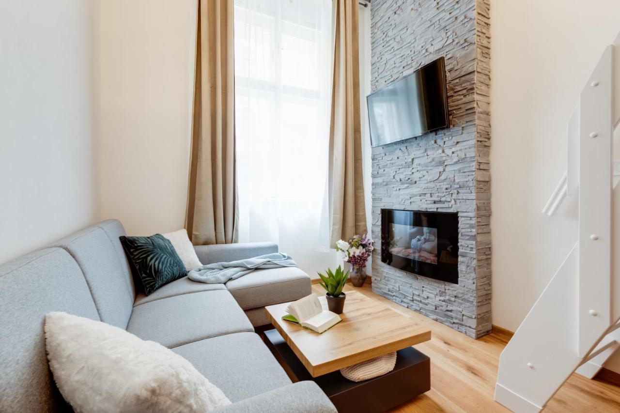 Dream Duplex On Riverside 프라하 외부 사진