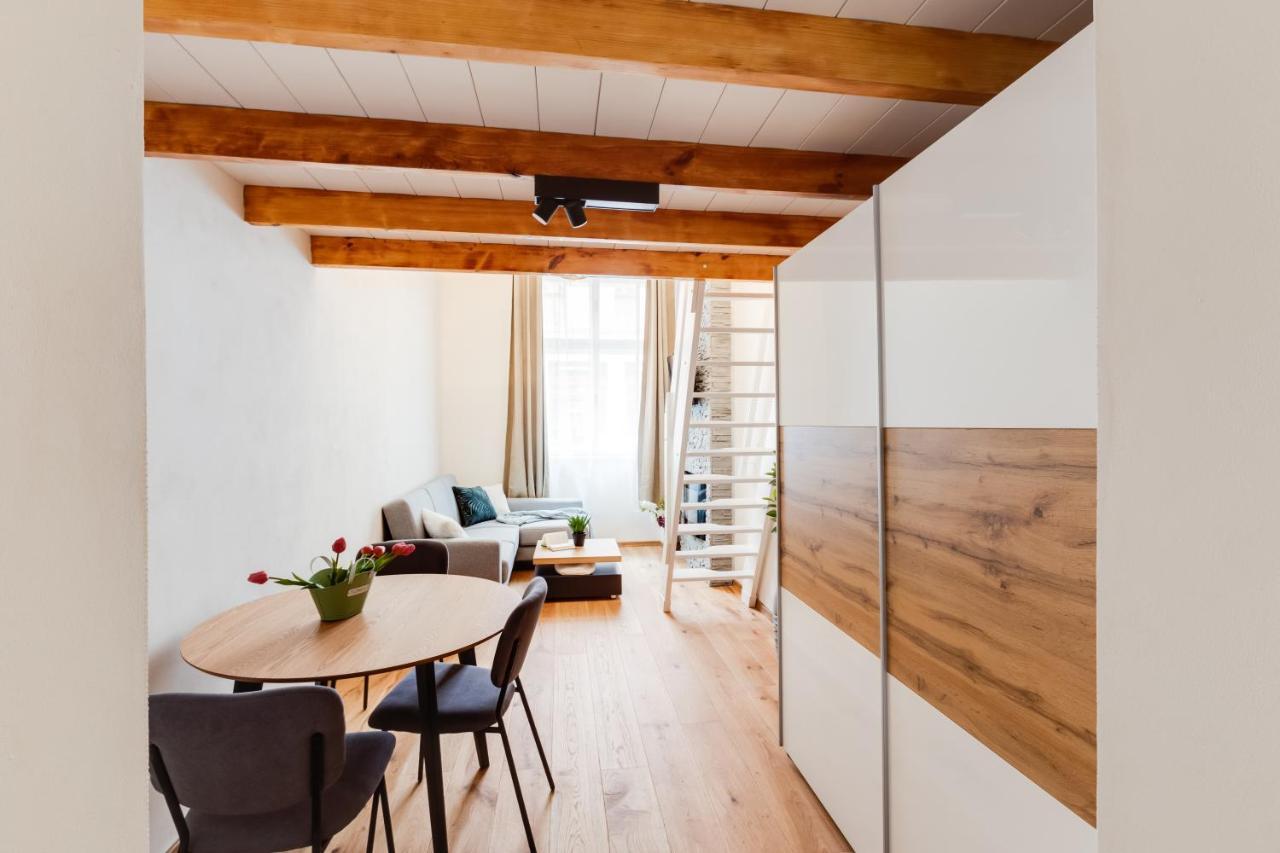 Dream Duplex On Riverside 프라하 외부 사진