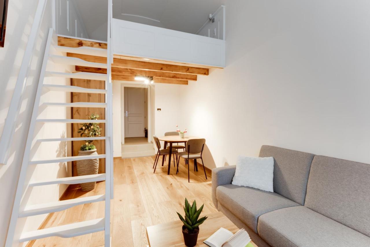 Dream Duplex On Riverside 프라하 외부 사진